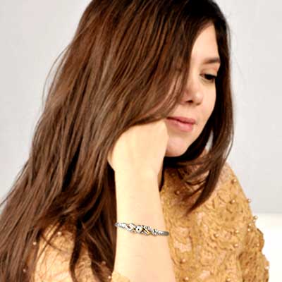 Gold & Silver bracelet, scale dragon chain round 6mm, spring lock with 18K gold hammer motif and white topaz pave stones