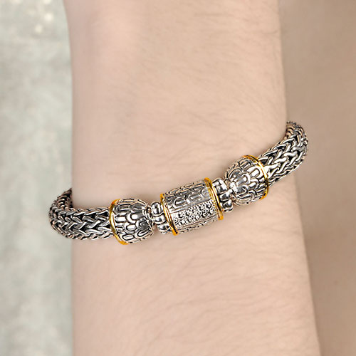 Gold & Silver bracelet, scale dragon chain round 6mm, spring lock with 18K gold hammer motif and white topaz pave stones