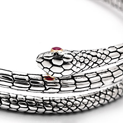 Gold & Silver bracelet, scale dragon chain round 6mm, spring lock with 18K gold hammer motif and white topaz pave stones