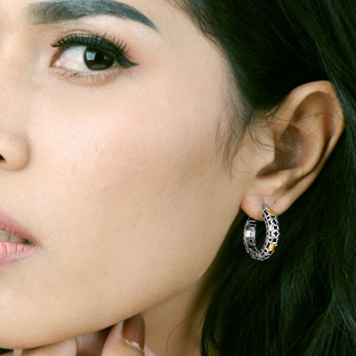 Gold & Silver bracelet, scale dragon chain round 6mm, spring lock with 18K gold hammer motif and white topaz pave stones