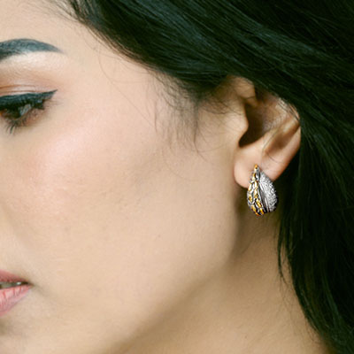 Gold & Silver bracelet, scale dragon chain round 6mm, spring lock with 18K gold hammer motif and white topaz pave stones