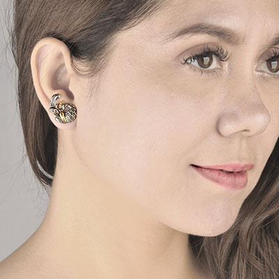 Gold & Silver bracelet, scale dragon chain round 6mm, spring lock with 18K gold hammer motif and white topaz pave stones