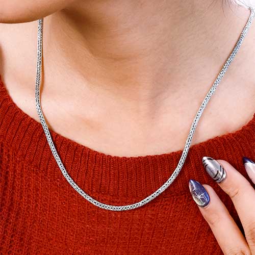Silver necklace, tulang naga chain round 2.5 mm, bali lobster clasp