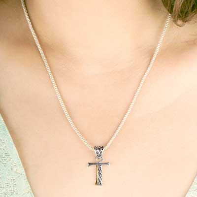 Gold & Silver bracelet, scale dragon chain round 6mm, spring lock with 18K gold hammer motif and white topaz pave stones