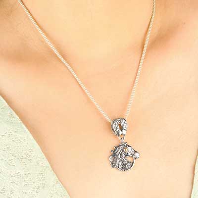 Gold & Silver bracelet, scale dragon chain round 6mm, spring lock with 18K gold hammer motif and white topaz pave stones