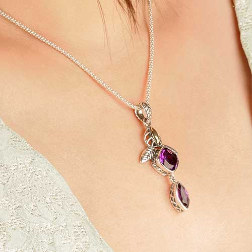 Gold & Silver bracelet, scale dragon chain round 6mm, spring lock with 18K gold hammer motif and white topaz pave stones