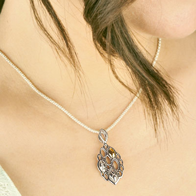 Gold & Silver bracelet, scale dragon chain round 6mm, spring lock with 18K gold hammer motif and white topaz pave stones