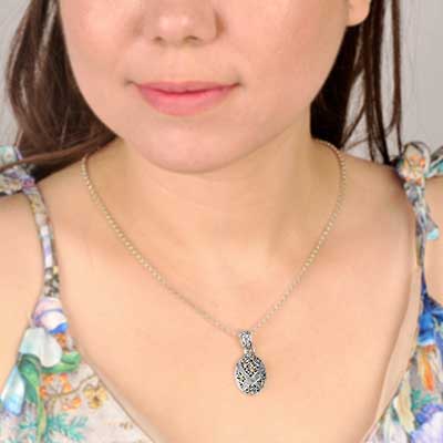 Gold & Silver bracelet, scale dragon chain round 6mm, spring lock with 18K gold hammer motif and white topaz pave stones