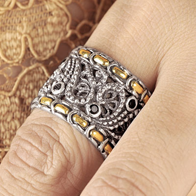 Gold & Silver bracelet, scale dragon chain round 6mm, spring lock with 18K gold hammer motif and white topaz pave stones