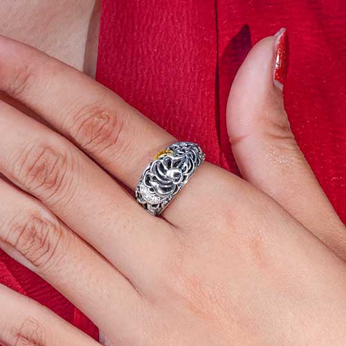 Gold & Silver bracelet, scale dragon chain round 6mm, spring lock with 18K gold hammer motif and white topaz pave stones