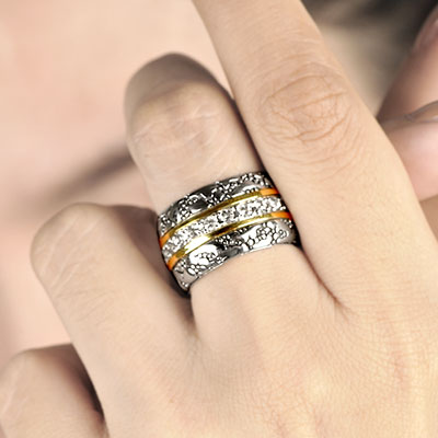 Gold & Silver bracelet, scale dragon chain round 6mm, spring lock with 18K gold hammer motif and white topaz pave stones