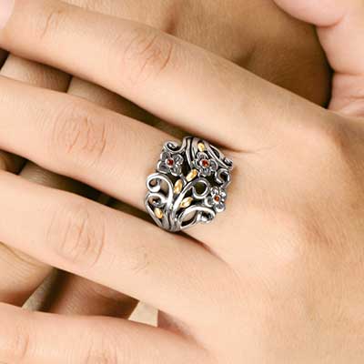 Gold & Silver bracelet, scale dragon chain round 6mm, spring lock with 18K gold hammer motif and white topaz pave stones